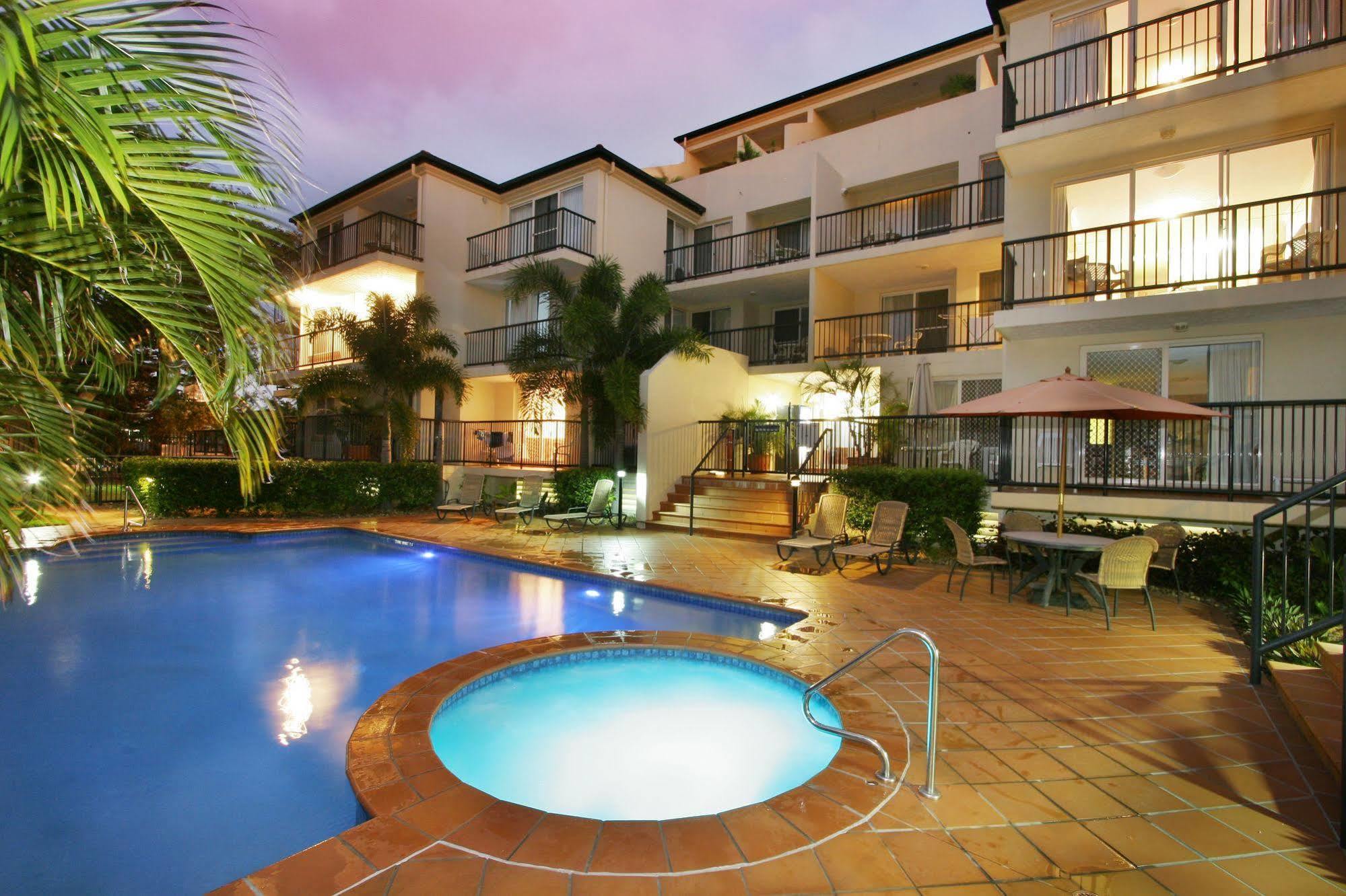 Sunset Island Resort Gold Coast Buitenkant foto