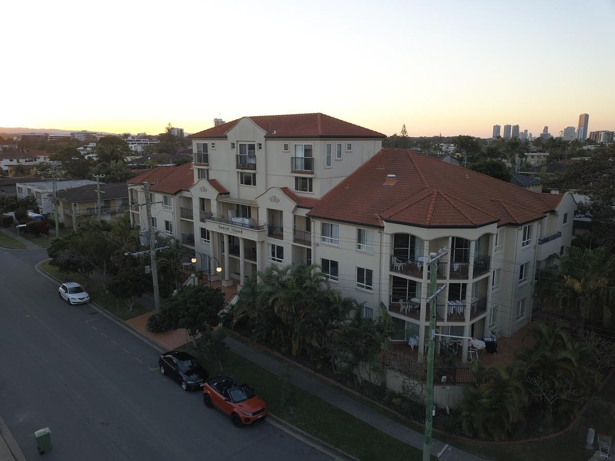 Sunset Island Resort Gold Coast Buitenkant foto